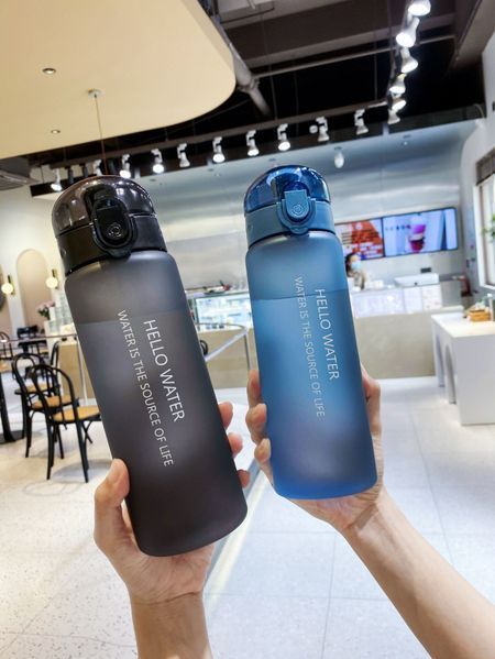 Спортивна пляшка для води 780 мл з поїлкою/захистом від відкриття Hello Water - синя LHB-81324 фото